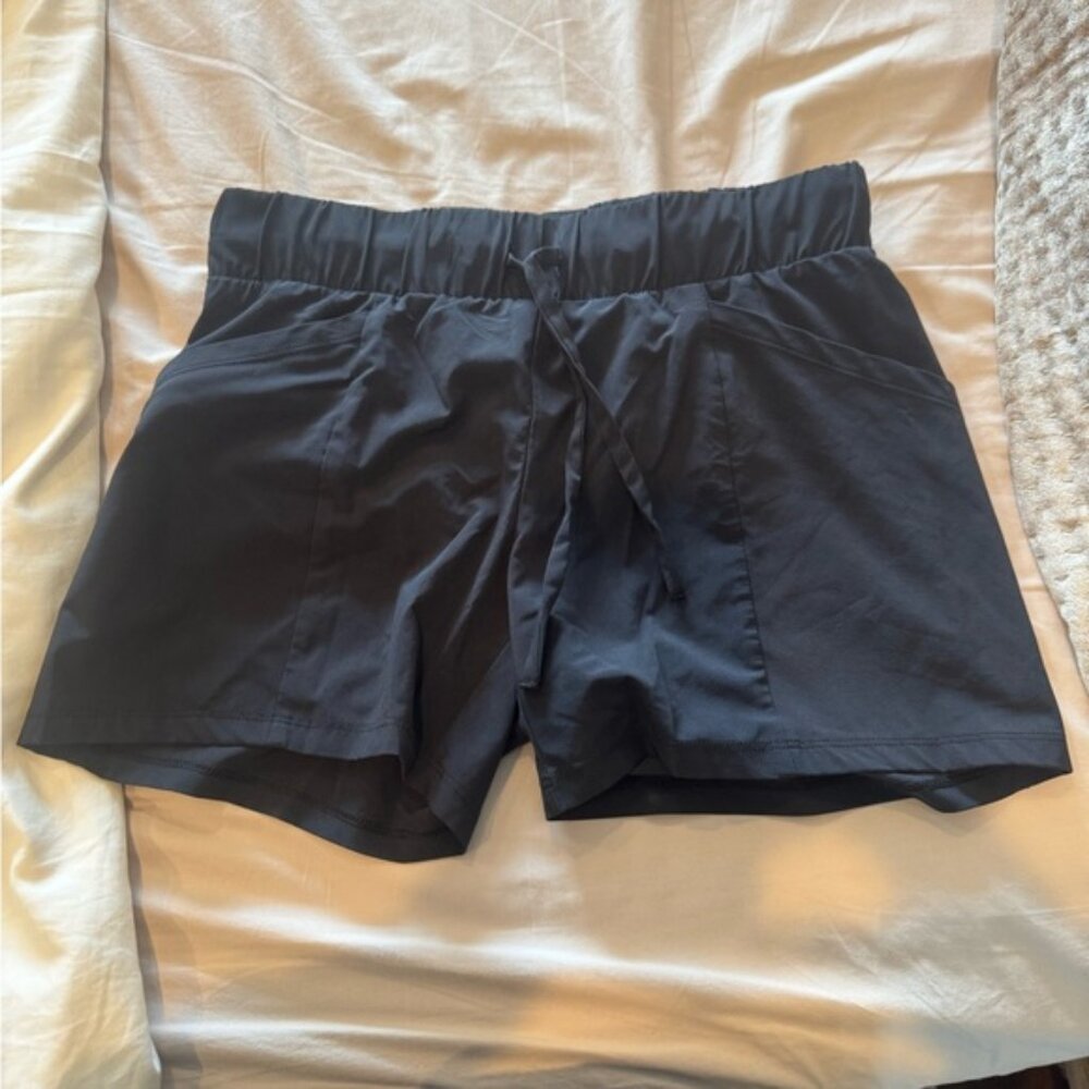 All in Motion Black Athletic Shorts Elastic Waistband Lightweight